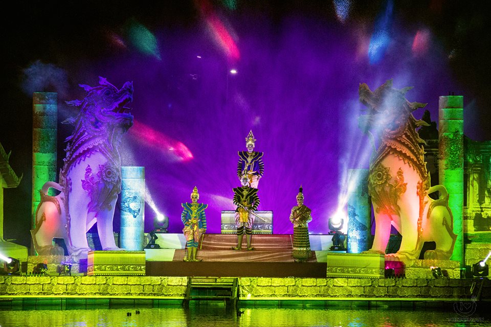 การแสดงแสงสีเสียง อุ้มพระดำน้ำ