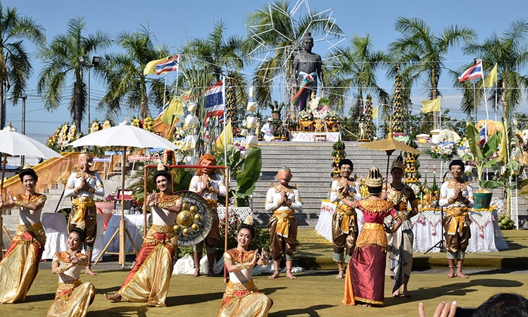 กิจกรรมเทศกาลไหว้พ่อขุนผาเมือง