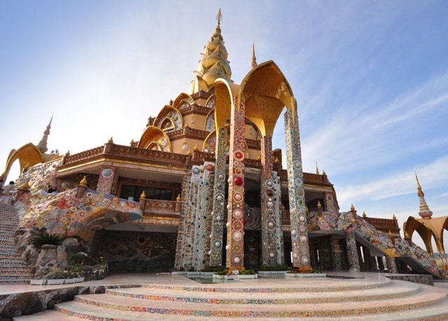 วัดพระธาตุผาซ่อนแก้ว