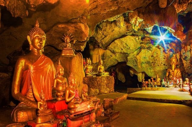 วัดถ้ำสมบัติ อำเภอหล่มสัก จังหวัดเพชรบูรณ์
