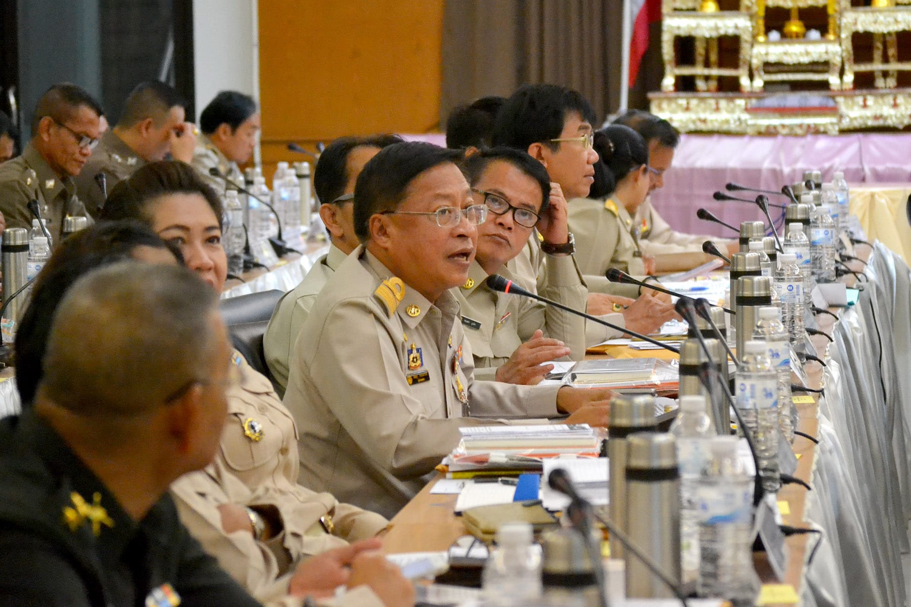 ประชุมวิกฤตน้ำในอ่างเก็บน้ำป่าแดง