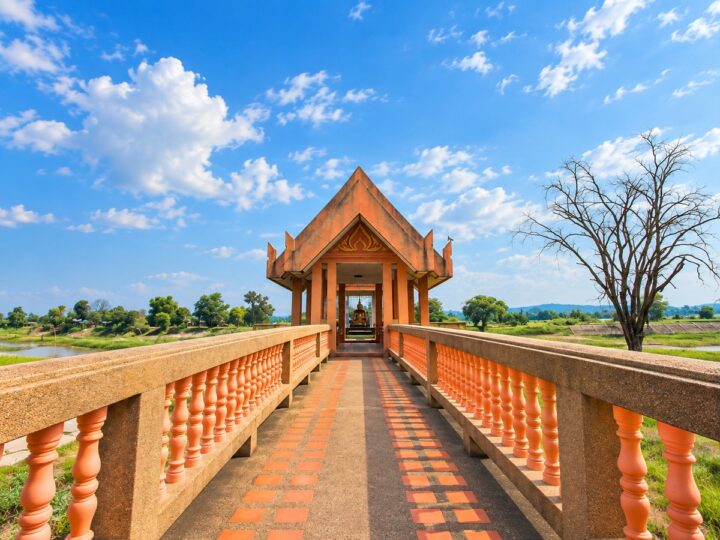 หลวงพ่อบึงสามพัน