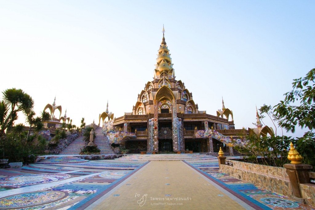 วัดพระธาตุผาซ่อนแก้ว5