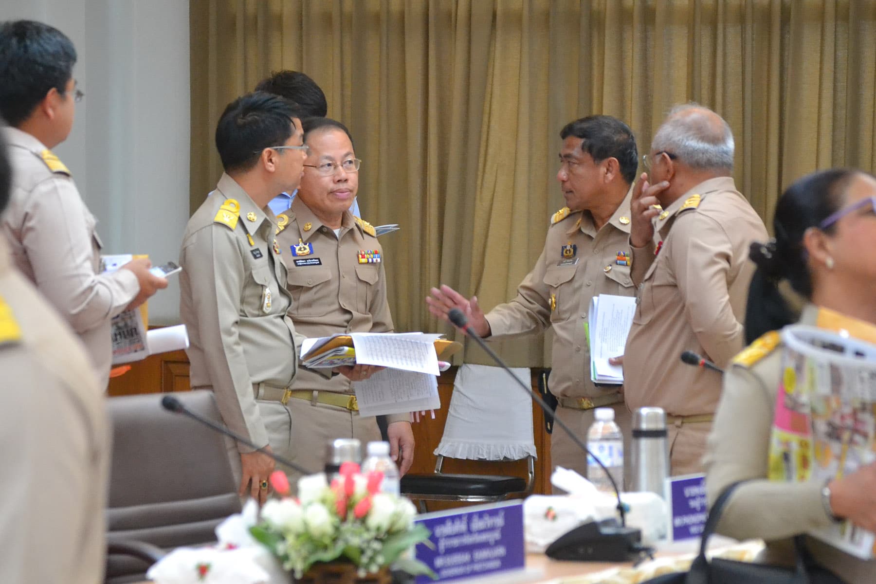 ปรึกษาวิกฤตน้ำในอ่างเก็บน้ำป่าแดง