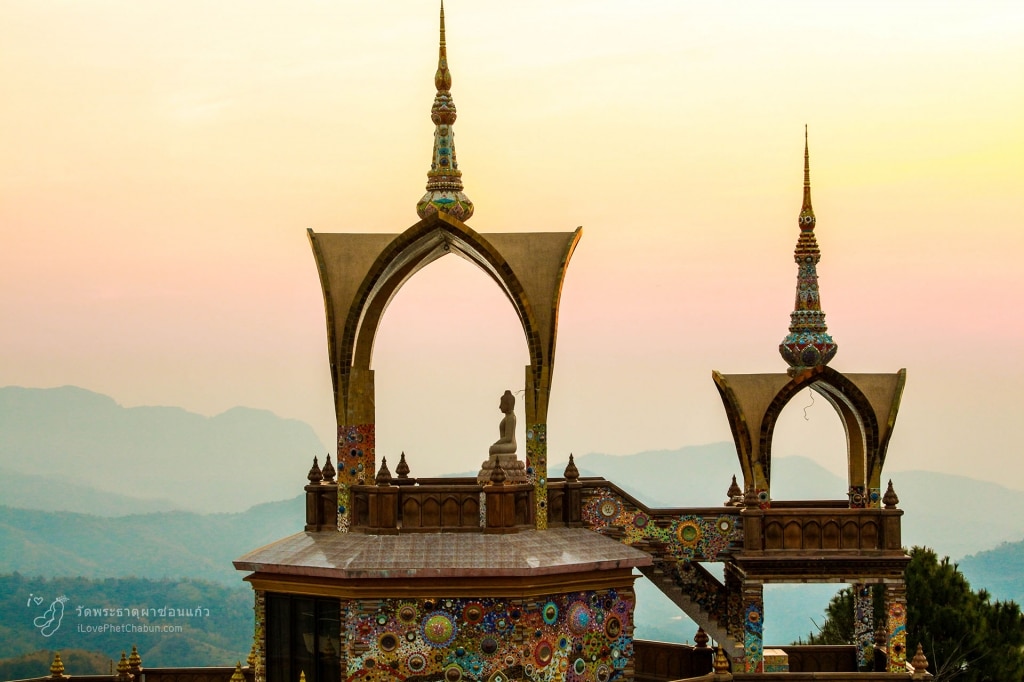 วัดพระธาตุผาซ่อนแก้ว8