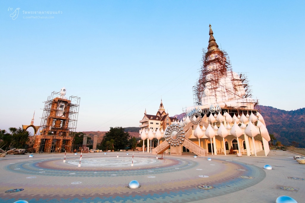วัดพระธาตุผาซ่อนแก้ว9