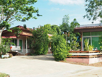 บ้านศรีบุรินทร์