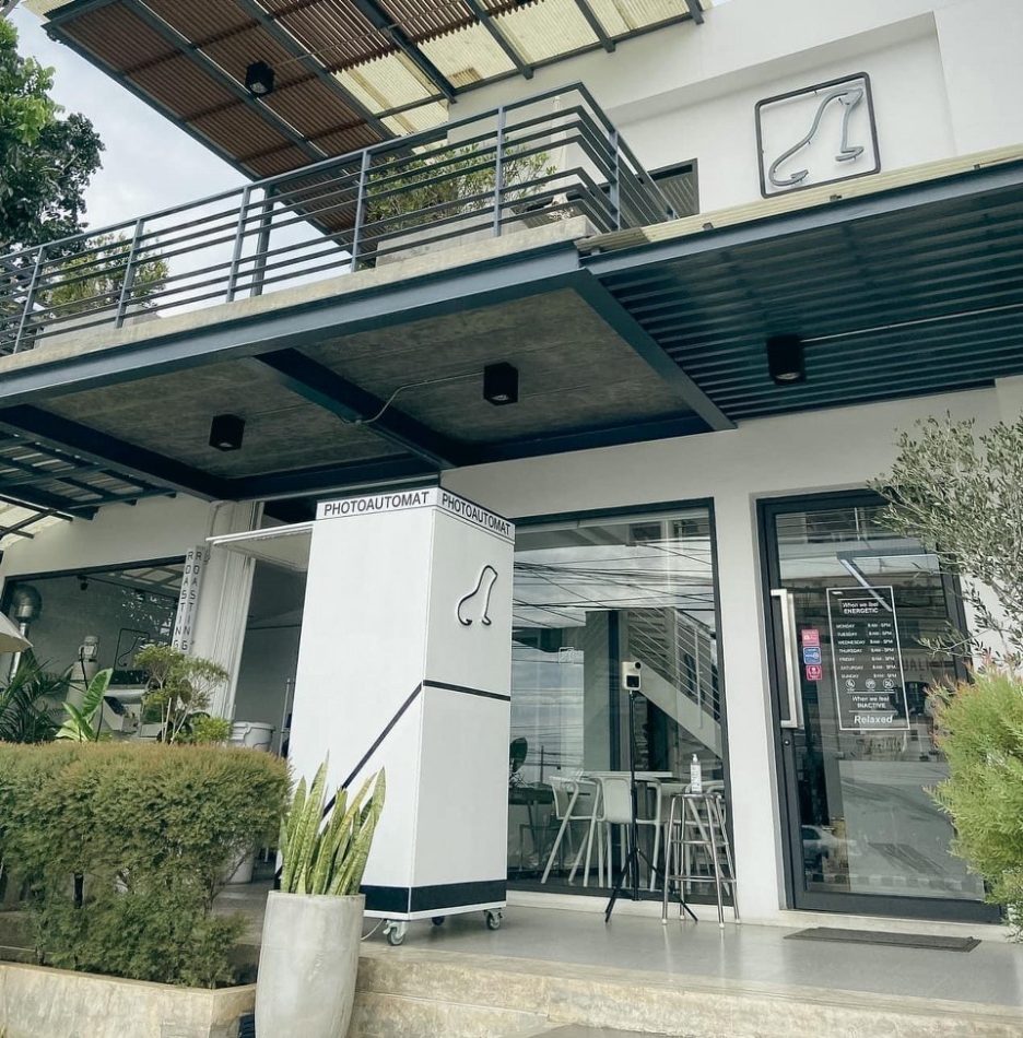 SEAL COFFEEHOUSE