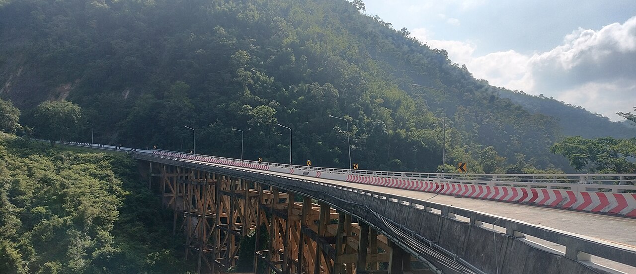 สะพานห้วยตอง (สะพานพ่อขุนผาเมือง)