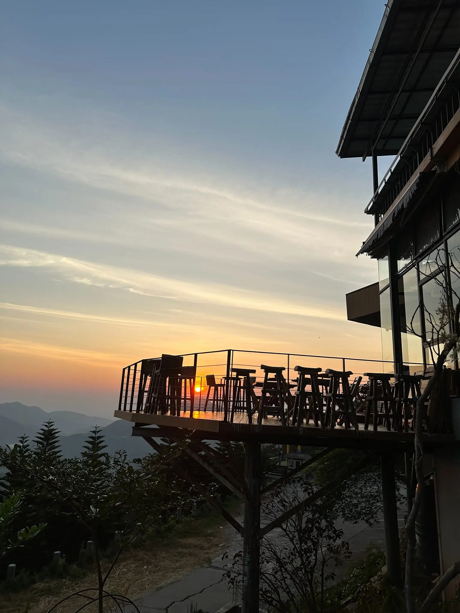The Piney Bistro Cafe — มุม 1