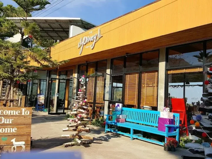 The Piney Bistro Cafe — มุม 2