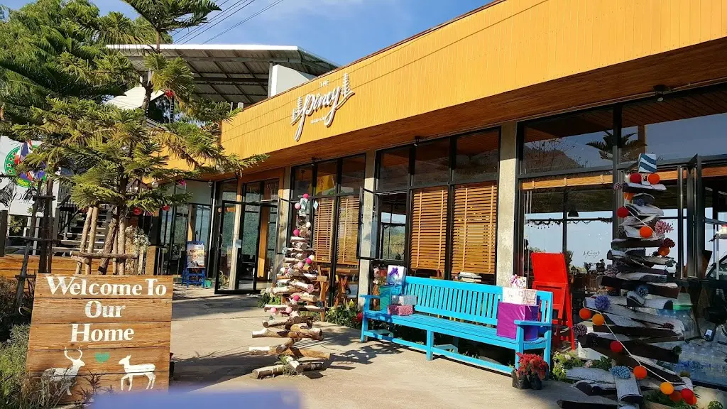 The Piney Bistro Cafe — มุม 2
