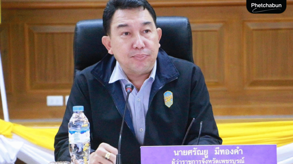 จังหวัดเพชรบูรณ์ประชุมเตรียมความพร้อม ต้อนรับนายกรัฐมนตรี ลงพื้นที่ติดตามนโยบาย (3)